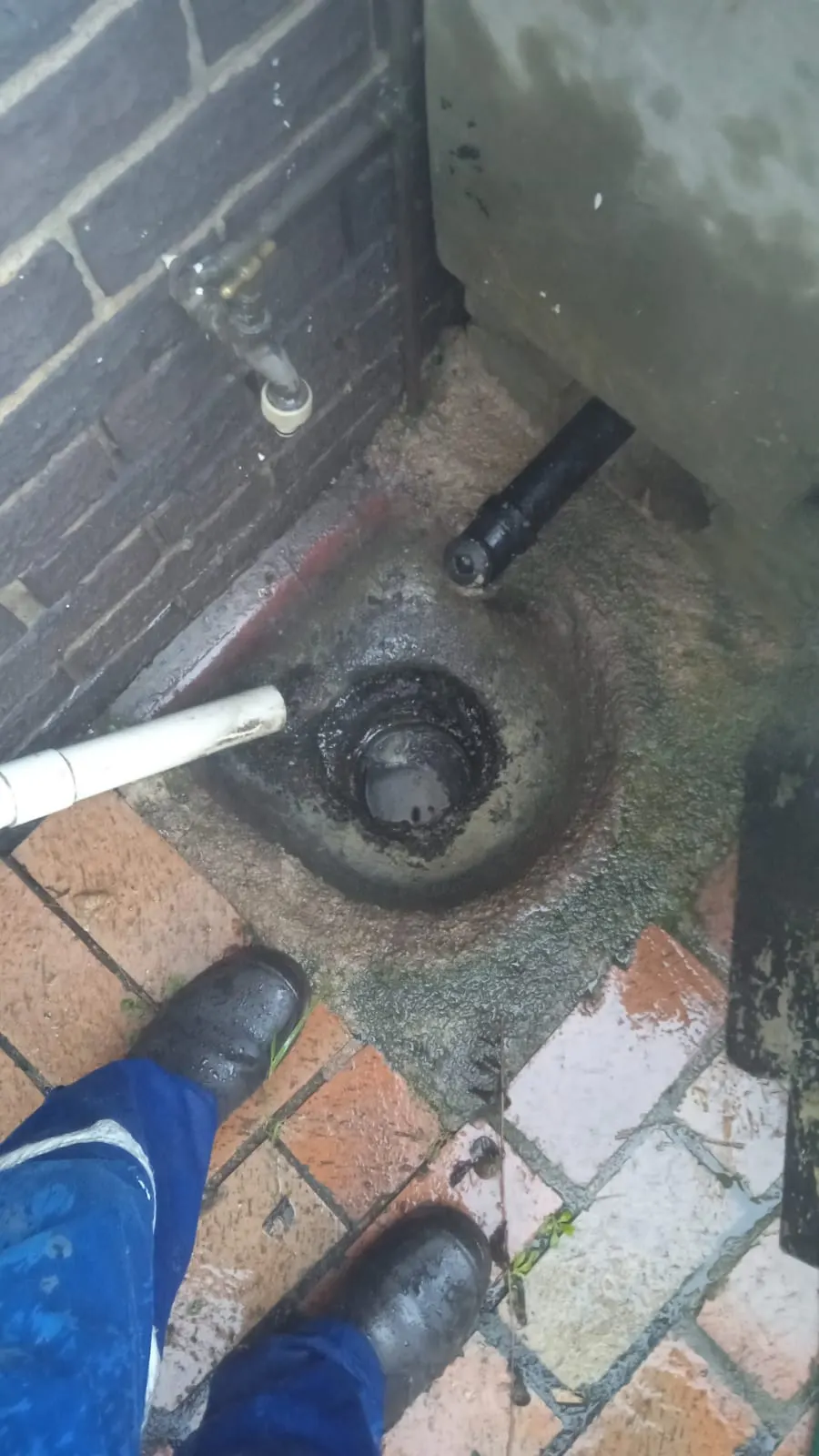 Blocked drain cleaning in Bryanston – cleared blockage (24/7)