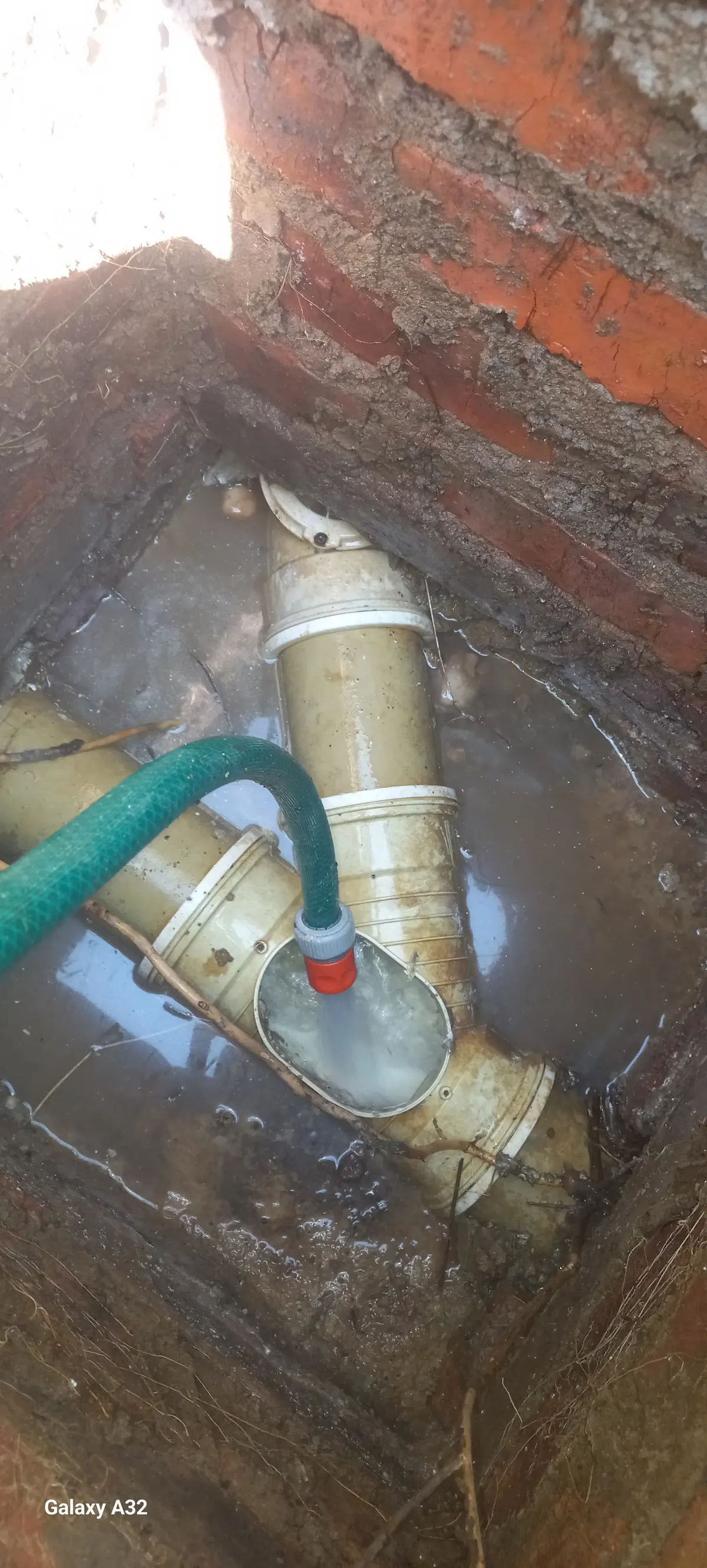 Blocked drain cleaning in Daveyton West – cleared blockage (24/7)