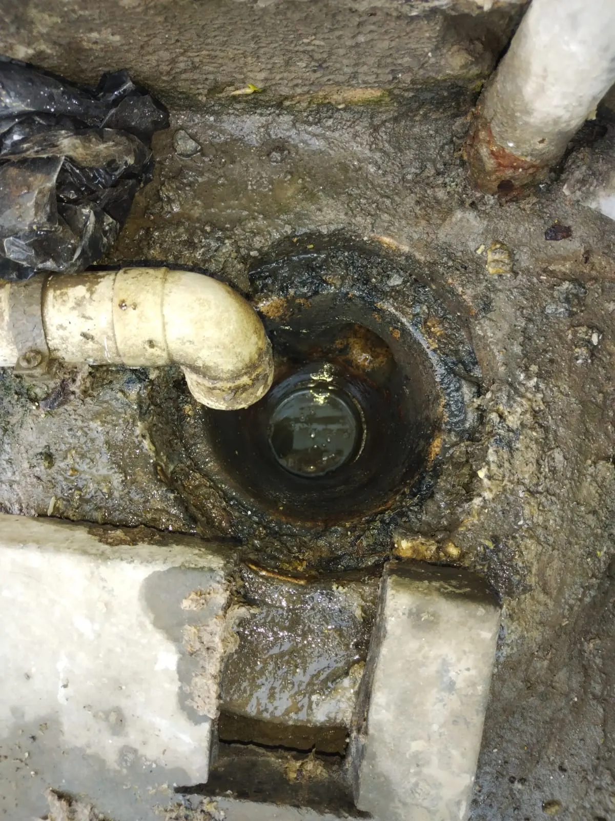 Blocked drain cleaning in Garsfontein – cleared blockage (24/7)