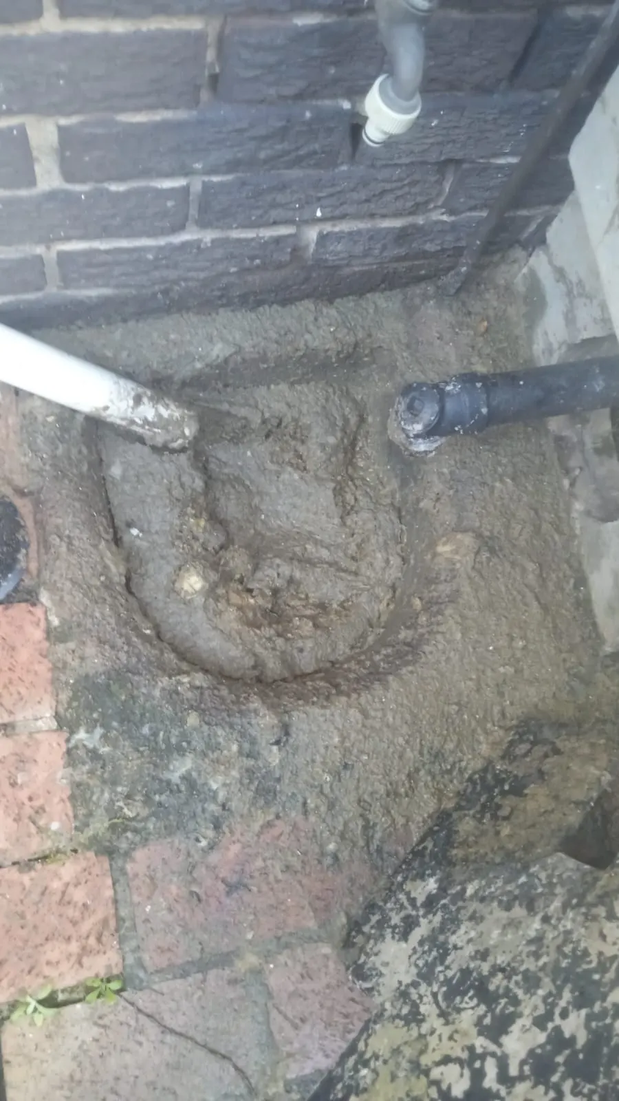 Emergency drain unblocking in Halfway Gardens Emergency drain unblocking in Halfway Gardens – 24/7 service